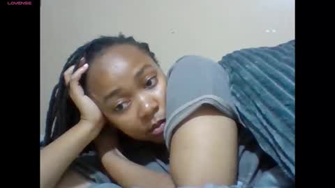 Snapshot of atara_seren chatting on February 23, 12:09 am atara_seren online show from February 23, 12:09 am