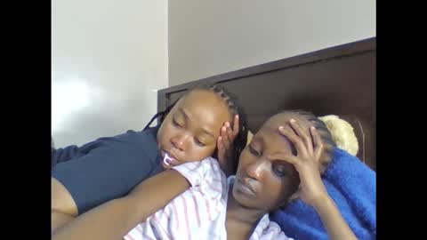 atara_seren online show from March 26, 9:31 pm