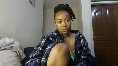 Snapshot of atara_seren chatting on June 9, 2:12 am atara_seren online show from June 9, 2:12 am