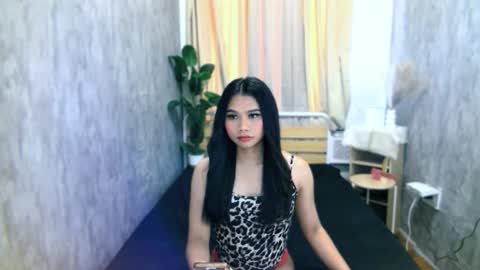 Snapshot of atashakendall chatting on February 6, 1:32 am atashakendall online show from February 6, 1:32 am