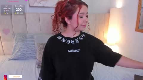 sofia online show from October 9, 8:07 pm