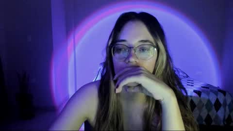 atenas online show from November 23, 9:20 am