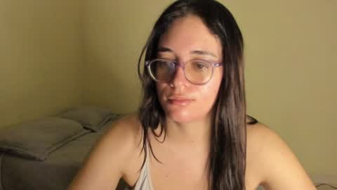 Snapshot of atenas__05 chatting on July 20, 10:39 am atenas online show from July 20, 10:39 am