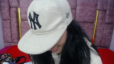 Snapshot of atenea_420 chatting on April 22, 4:26 am COLOMBIA online show from April 22, 4:26 am