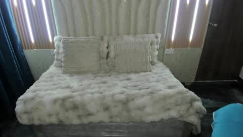 Atenea online show from April 15, 7:58 pm