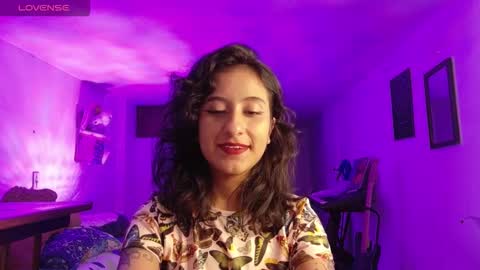 Atenea online show from December 3, 2:30 am