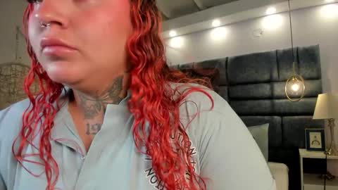 Snapshot of atennea_diiossa chatting on October 21, 11:33 am Atennea Diiossa online show from October 21, 11:33 am