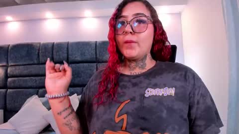 Snapshot of atennea_diiossa chatting on October 28, 11:47 am Atennea Diiossa online show from October 28, 11:47 am