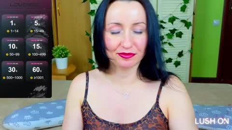 athena starry online show from December 9, 7:28 am