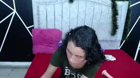 athenayoness online show from December 24, 1:49 am