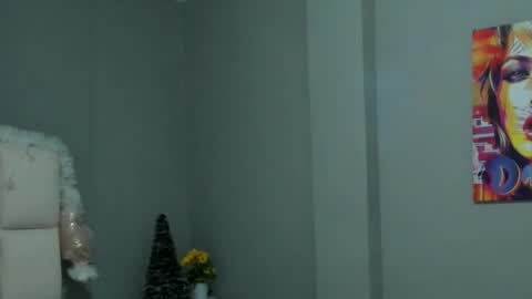 athenea__fox online show from December 19, 12:01 pm