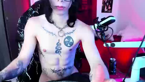 athenauwu online show from September 26, 3:43 am