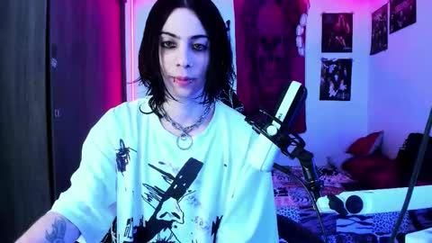 athenauwu online show from October 5, 9:51 am