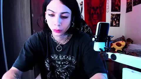 athenauwu online show from November 22, 8:57 am