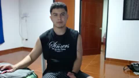 Robin online show from November 23, 1:27 am