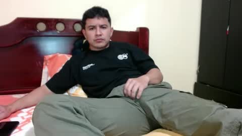 Robin online show from March 25, 12:27 am
