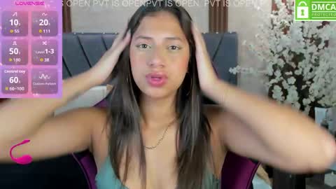 Atiena online show from April 22, 7:26 pm