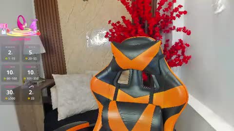 Snapshot of atiena_ chatting on July 8, 8:57 pm Atiena online show from July 8, 8:57 pm