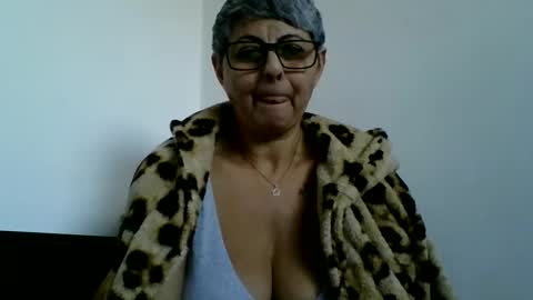 atikaarea online show from January 2, 1:51 pm