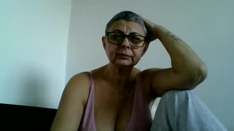 atikaarea online show from January 28, 2:42 pm