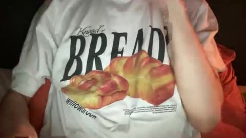 Undress a hung twink  online show from March 8, 6:01 pm