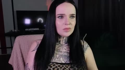 Snapshot of atomic_ketchup chatting on December 3, 4:42 am online every day between 10am-23pm online show from December 3, 4:42 am