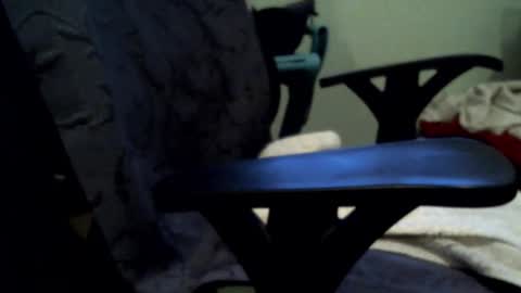 Snapshot of att_sim chatting on November 25, 7:08 am att_sim online show from November 25, 7:08 am