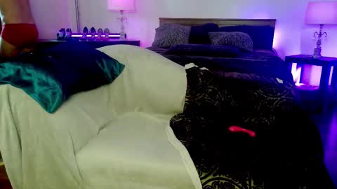 Aubree  Shae online show from November 8, 3:45 pm