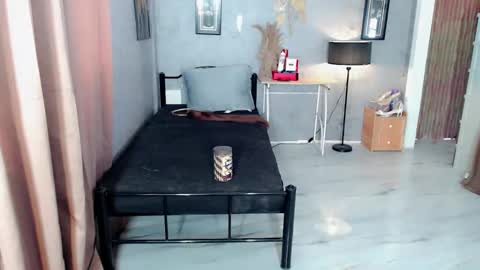 Snapshot of aubrey_kate chatting on February 16, 3:57 am aubrey online show from February 16, 3:57 am