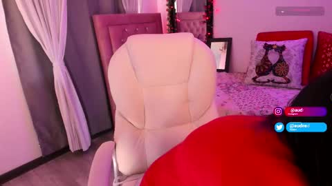 Andrea online show from December 4, 11:52 am