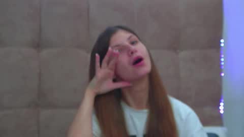 Audrey online show from November 29, 6:38 am