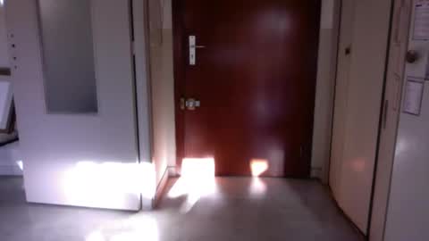 Snapshot of auguste061400 chatting on December 16, 9:03 am auguste061400 online show from December 16, 9:03 am