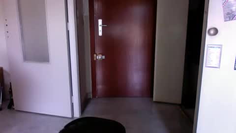 Snapshot of auguste061400 chatting on October 29, 9:44 am auguste061400 online show from October 29, 9:44 am