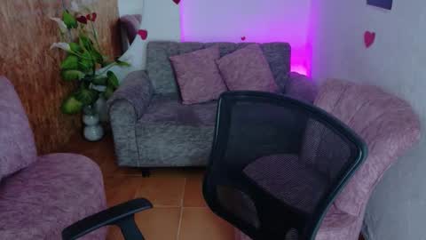 aunty_milf online show from February 5, 8:02 pm