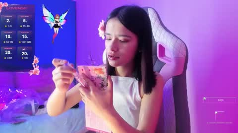 Snapshot of aura_rouss chatting on November 21, 11:14 pm aura_rouss online show from November 21, 11:14 pm