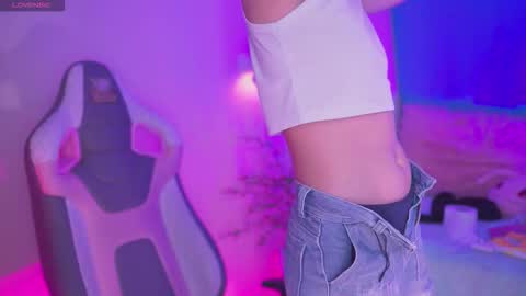 Snapshot of aura_rouss chatting on December 2, 12:49 am aura_rouss online show from December 2, 12:49 am