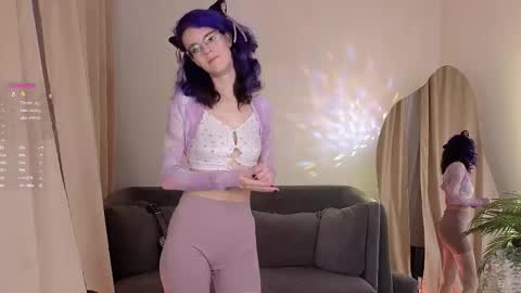 Snapshot of auralana chatting on October 21, 6:58 am Lana online show from October 21, 6:58 am