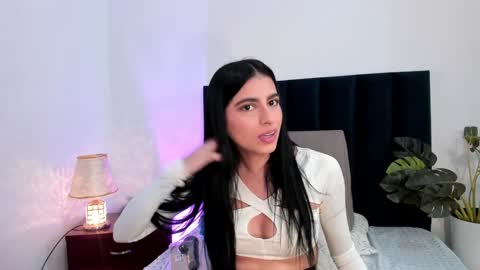 Aura Stone online show from December 9, 6:25 pm