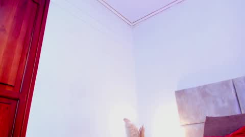 Aura Stone online show from December 13, 6:27 pm