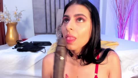 Aura Stone online show from December 15, 2:59 pm