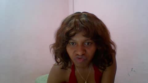 Snapshot of aurelia107 chatting on June 2, 11:29 pm aurelia107 online show from June 2, 11:29 pm