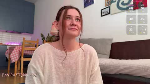 Snapshot of auriktrix chatting on July 3, 2:07 am AURIKA OR AURA online show from July 3, 2:07 am