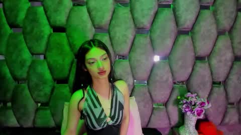 Snapshot of aurora18palmer chatting on December 3, 2:59 pm aurora online show from December 3, 2:59 pm