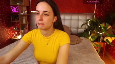 Snapshot of aurora_aksness chatting on March 3, 10:38 am Aurora online show from March 3, 10:38 am