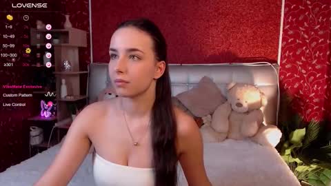 Aurora online show from November 20, 10:04 am