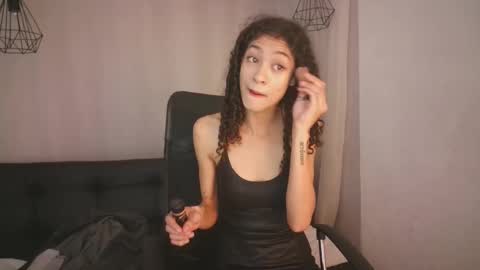 Snapshot of aurora_ath chatting on December 11, 4:39 am Aurora ath online show from December 11, 4:39 am