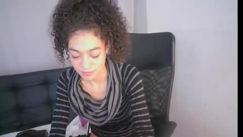 Snapshot of aurora_ath chatting on January 19, 4:12 am Aurora ath online show from January 19, 4:12 am