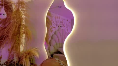 AURORA online show from April 12, 1:05 pm