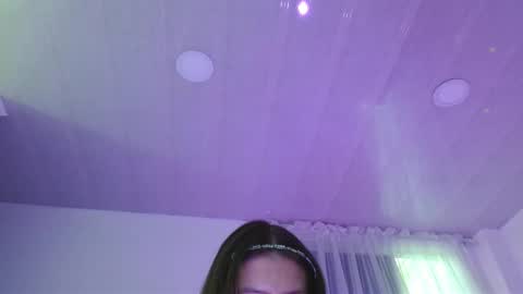 Snapshot of aurora_blossom__ chatting on March 12, 9:35 pm Aurora online show from March 12, 9:35 pm