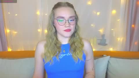 Kate online show from March 7, 4:11 pm